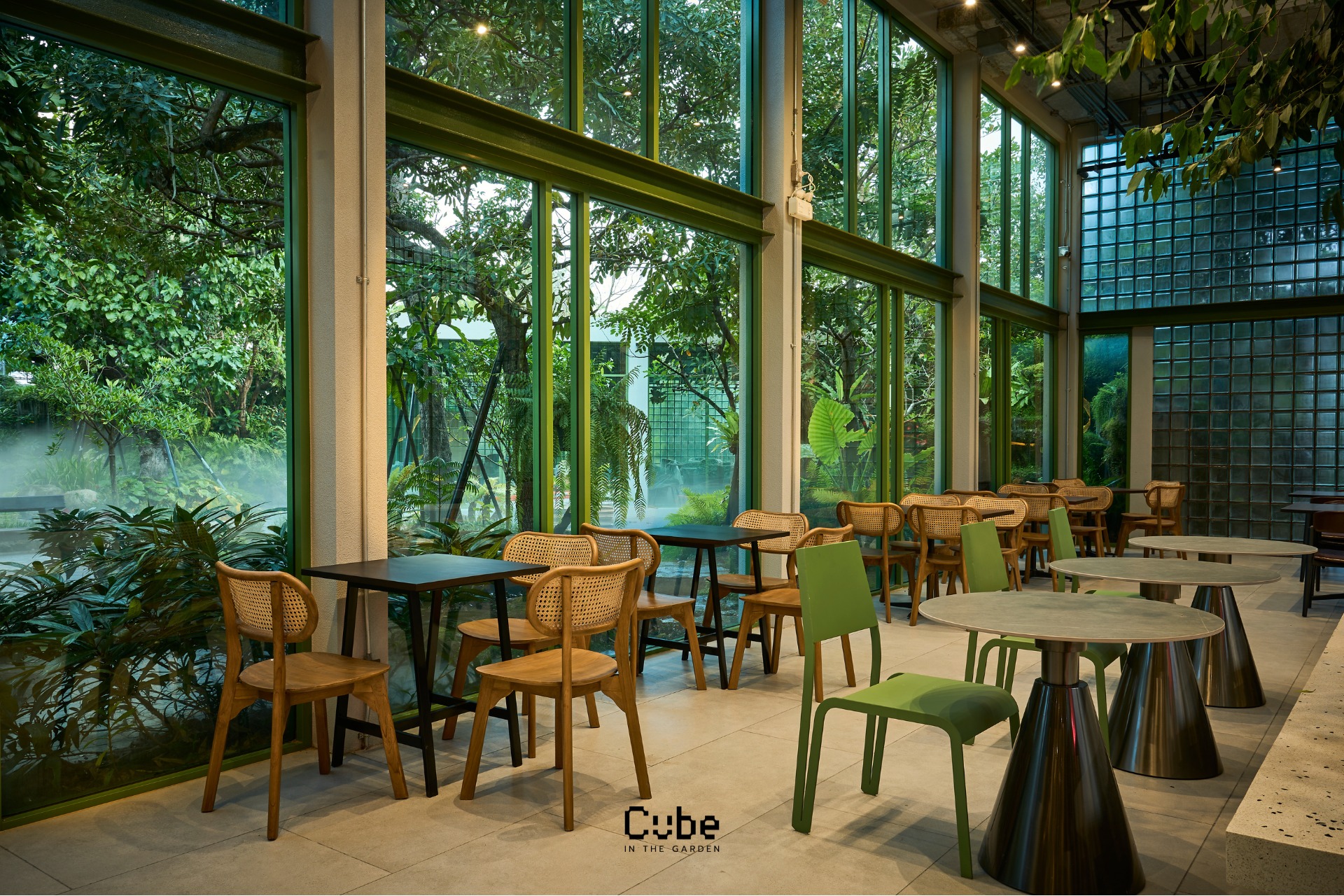 The Sine Cafe’, Whispering cafe, รักษ์น้ำคาเฟ่, Orenchi Cafe, KAWA Coffee and Co., Orenchi Specialty Coffee, Attitude Coffee, Memory House Cafe, In Garden Hut Cafe, ChataThammachart, She's The Legend Cafe, RIVA floating cafe, Good Mood House, นึก คาเฟ่ - วัดไร่ขิง, Ton Khao Terrace, CHADA Tea Boutique, Kark Crof.f