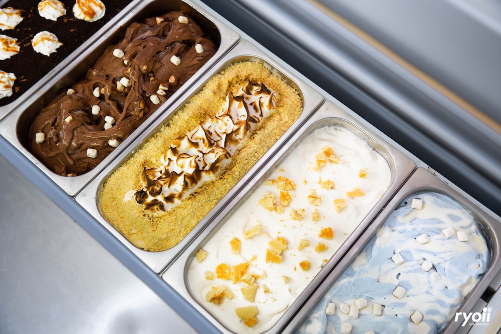 Cypher Gelato, สุกี้จินดา, สาขาลาดพร้าววังหิน, เถ่าชิ่ว น้ำเต้าหู้มือหนึ่ง, เตาถ่าน หมูกระทะ, Unfinished Coffee Roaster, เซี้ยม ก๋วยเตี๋ยวสุโขทัย วังหิน, เครปป้าเฉื่อย, สาขา Plaza Lagoon, เฝอ'54, สาขาลาดพร้าววังหิน 60, ซ้งเป็ดพะโล้, ผัดไทยวังหิน Showปัง, ราดหน้าฟาไฉ, โกวนัน, โกวใหญ่ ก๋วยเตี๋ยวหมูต้มยำ, รัตนา ราชาบะหมี่เกี๊ยวข้าวหมูแดง, ทวีชัยเป็ดพะโล้, กล้วยทอดล้านช้าง, Wood Café, หมูมาไก่ไป, เลิศทิพย์วังหิน, ก๋วยเตี๋ยวต้มยำไข่ลาวา, Buta Shabu, โก โรตีชาชัก ลาดพร้าววังหิน