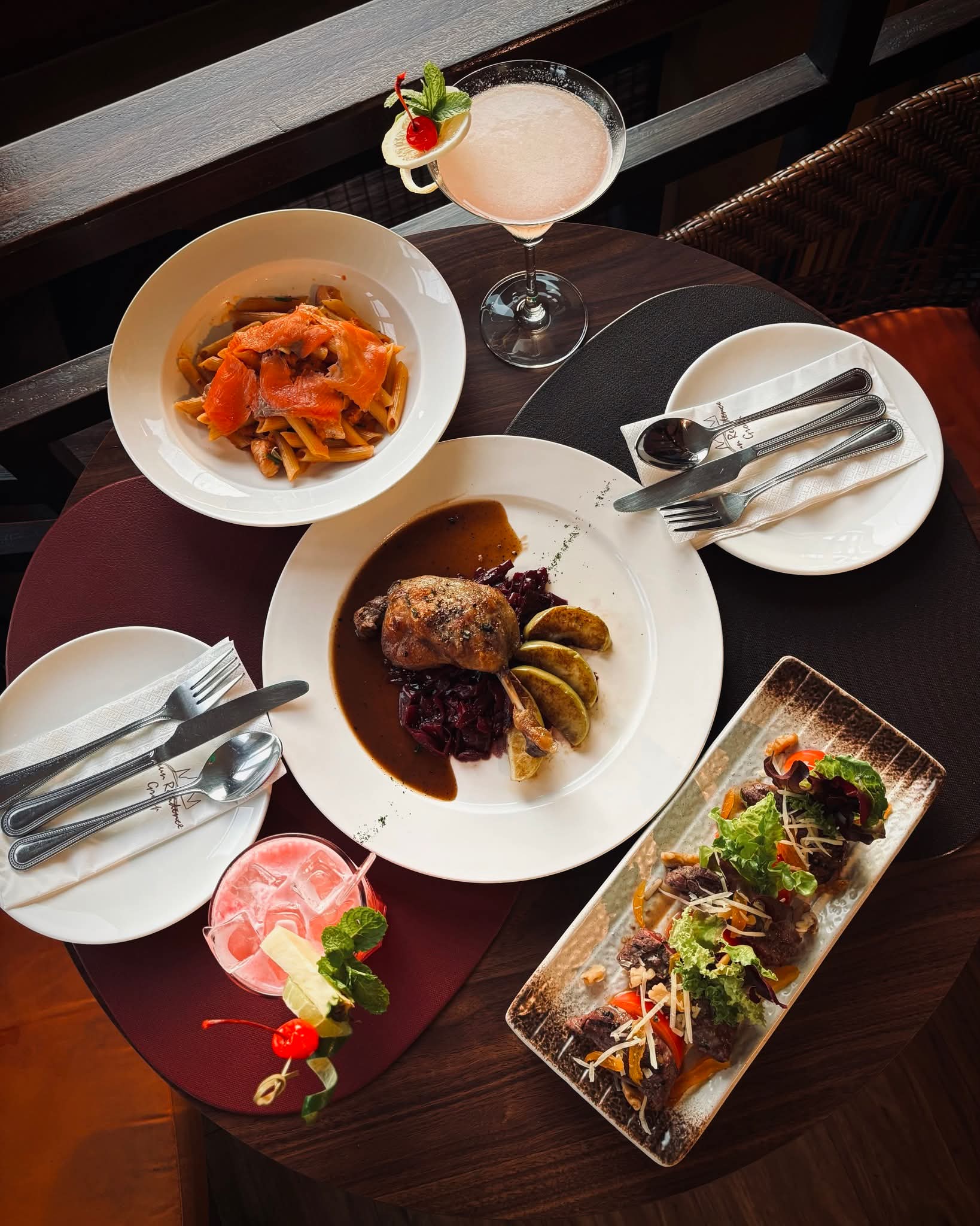 Midwinter, Dandelion Bake Studio, Cafe Reverie, Portobello &amp; Désiré, Level 50 by SEE FAH, Siam Yacht Club, Blue Sky, at Centara Grand, Mezzaluna Restaurant