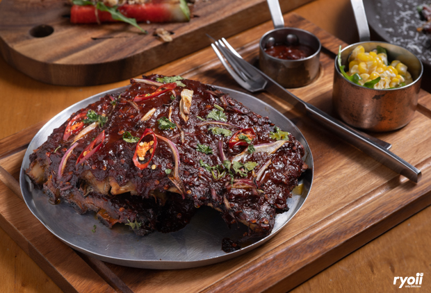 Pachi Bangkok, AINU Bar, Beer Belly Bkk, Cardroom BKK, She Bar, Rabbit Hole, Ekamai Beer House, SOHO BKK, Thonglor Yokocho トンロー横丁, Nowhere (โนแวร์), Another Round, HEAP Cafe' &amp; Restaurant