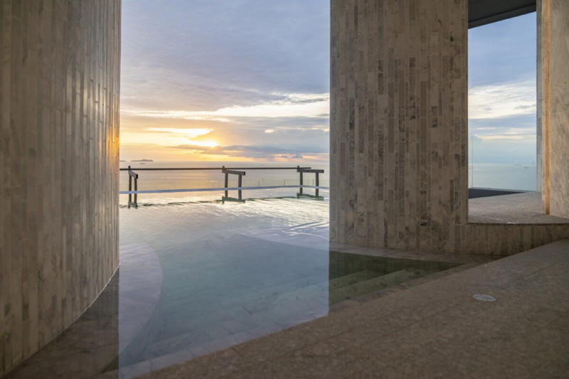 คำถามที่ 1 บิซสิเนสโมเดล บริษัทคาร์ฟทเวิร์ค คือใคร ?, คำถามที่ 2 ประสบการณ์ทำอสังหาฯ 17 ปี สำเร็จหรือยัง ?, คำถามที่ 3 ปลั๊กอินแบรนด์คราฟท์เวิร์ค อยากไปไกลแค่ไหน, คำถามที่ 4 บ้านตากอากาศชายทะเล ทำไมต้องพัทยา เทียบกับภูเก็ต ?, คำถามที่ 5 learning curved 17 ปีกับฉายาเจ้าพ่อบีชฟรอนต์