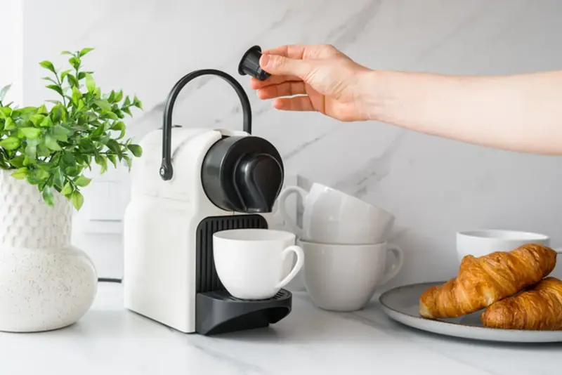 หมวดค่าเดินทาง, 1. รถสาธารณะ, 2. รถยนต์ส่วนตัว, หมวดค่าอาหารและเครื่องดื่ม, อาหาร, เครื่องดื่ม