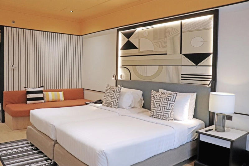 มีอัตราเข้าพักเฉลี่ย 80-90%, ลงทุน 3 โครงการกว่า 1 พัน ล., ชี้ กทม.ฐานลูกค้าหลากหลาย, มุ่งปรับกลยุทธ์-บริหารต้นทุน