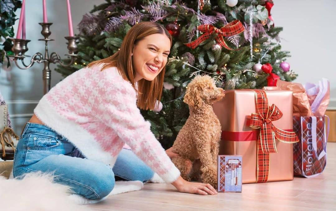 เก๋-ชลลดา เมฆราตรี, อั้ม-พัชราภา ไชยเชื้อ, จั๊กจั่น-อคัมย์สิริ สุวรรณศุข, เชียร์-ฑิฆัมพร ฤทธิ์ธาอภินันท์, โย-ยศวดี หัสดีวิจิตร, น้ำผึ้ง-ณัฐริกา ธรรมปรีดานันท์, อ้อยใจ แดนอีสาน, ณเดชน์ คูกิมิยะ, โย่ง อาร์มแชร์, เซเลนา โกเมซ, อาริอานา กรานเด, คริส อีแวนส์, เอ็ด ชีแรน, ไรอัน เรย์โนลด์ส, มิลลี บ็อบบี บราวน์