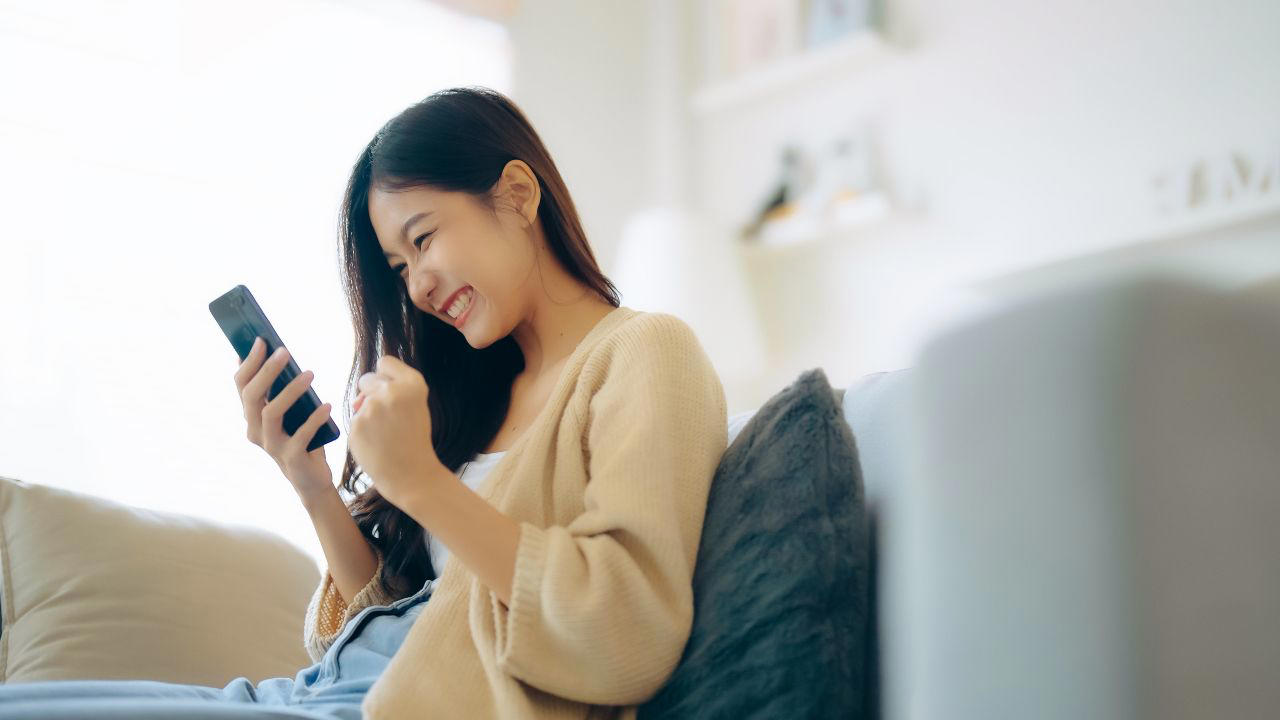 แคปชั่นธรรมดาแต่มีความสุข, แคปชั่นธรรมดาๆ กวนๆ เรียกรอยยิ้ม, แคปชั่นความสุข สร้างรอยยิ้ม พลังบวกให้คนรอบตัว, แคปชั่นธรรมดาแต่แสนพิเศษ ภาษาอังกฤษความหมายดี