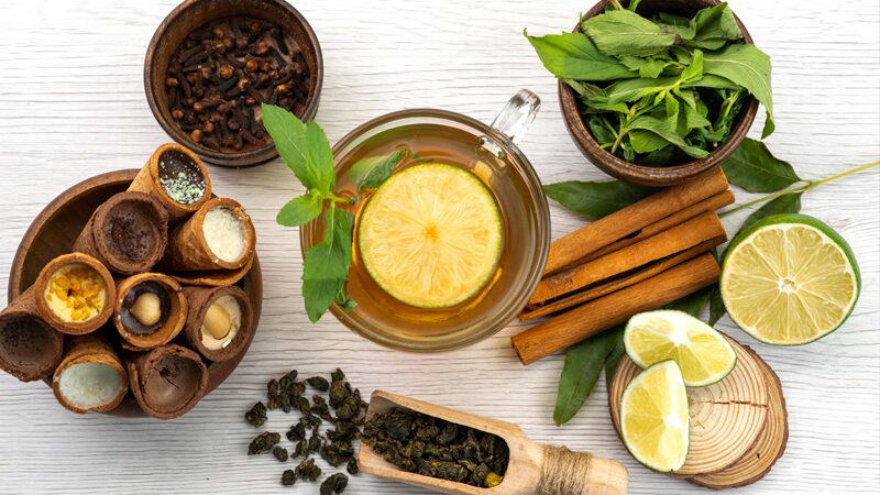 1.สมุนไพรหญ้าดอกขาว, 3.กานพลู, 4.มะขามป้อม, 5.โปร่งฟ้า, 6.รางจืด