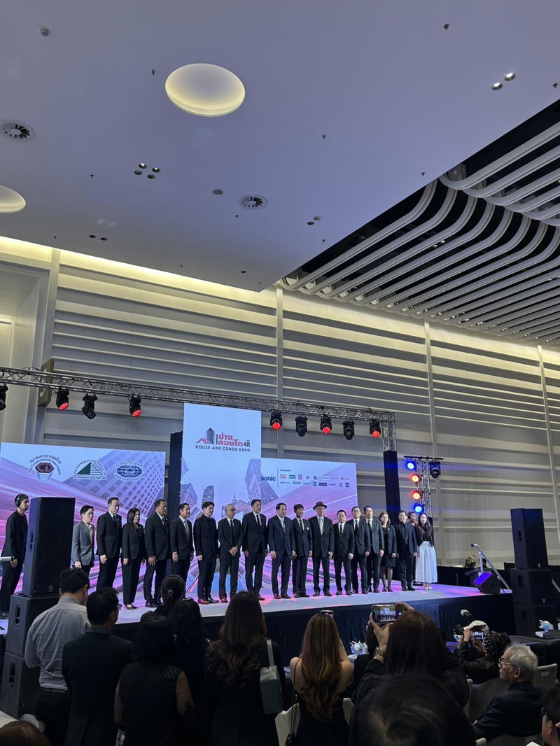 ดีเวลอปเปอร์ 330 บูท กวาดยอดขายทะลุ 13,298 ล้าน, “แบงก์กรุงเทพ” แหกโค้ง คนแห่ขอสินเชื่อบ้านอันดับ 1, บูทมหาชน ศุภาลัย-ลลิลฯ-พฤกษาฯ-สถาพรฯ-เอพี-แสนสิริ-CPN, คนรุ่นใหม่-เฟิรสต์จ็อบเบอร์ แห่ช็อปคอนโดฯ ยอดขายมากสุด 57%, 5 ทำเลฮิต “สุขุมวิท-รามคำแหง-บางนา-อิสรภาพ-รังสิต”