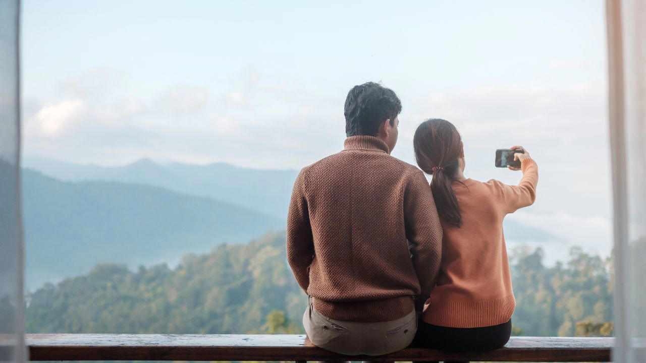 แคปชั่นหน้าหนาว น่ารักๆ ของคนมีคู่, แคปชั่นหน้าหนาว เหงาๆ โพสต์อ่อย อยากมีใครสักคน, แคปชั่นหน้าหนาวตลกๆ เรียงรอยยิ้มเบาๆ, แคปชั่นหน้าหนาว สายเที่ยวต้องโพสต์, แคปชั่นหน้าหนาว ภาษาอังกฤษเก๋ๆ