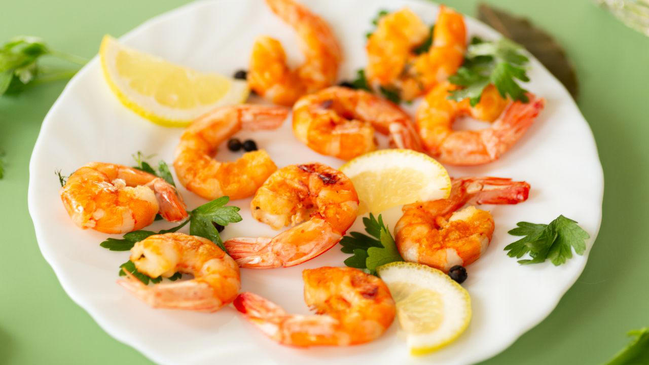 เมนูกุ้งง่ายๆ ทำกินได้ที่บ้าน, เมนูกุ้งแม่น้ำย่างหอมๆ, เมนูกุ้งฝอยชุบแป้ง, เมนูกุ้งกับไข่ มื้ออาหารง่ายๆ, เมนูกุ้งกระเทียมหอมกรุ่น, เมนูกุ้งเผ็ดๆ รสจัดจ้าน, เมนูกุ้งคลีนเพื่อสุขภาพ