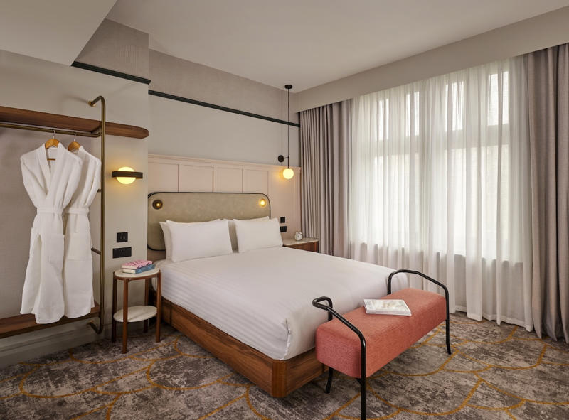 ขอคนเข้าใจท่องเที่ยวมาดูแล, สร้างเชื่อมั่น-ทบทวนฟรีวีซ่า, ทำงานทันทีไม่ต้องจัดตั้ง รบ., ต้องเอามืออาชีพเข้ามาดูแล, ลุ้นลงทุน “ดิสนีย์แลนด์”, ของบฯหนุนเอกชนทำตลาด, ลงทุนซัพพลายไซด์-เมืองรอง