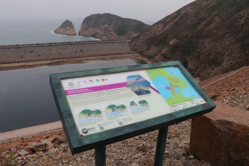 ‘ไซกุง’ มรดกโลกที่มนุษย์และธรรมชาติรังสรรค์ร่วมกัน, เข้าถึงง่าย: ‘ภูเขา’ อยู่ห่างจาก ‘รถไฟฟ้า’ เพียงไม่กี่ก้าว, ‘Peak Trail’: ป่าคอนกรีตที่ยั่งยืนบนพื้นที่อนุรักษ์ 63%, วิถีชาวเกาะลัมมา: เข็มนาฬิกาเดินช้าลงตามจังหวะน้ำขึ้น-ลง, บทสรุปฮ่องกงในมิติใหม่ที่มากกว่าการช้อปปิ้ง