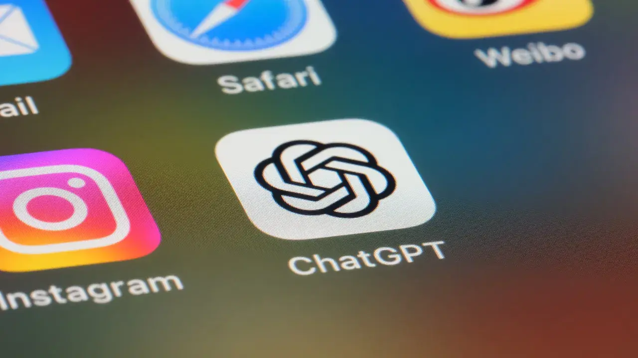 ทำความรู้จัก Chat GPT คืออะไร , Chat GPT ทำอะไรได้บ้าง, Chat GPT ใช้ยังไงได้บ้าง, Chat GPT ภาษาไทยใช้งานได้หรือยัง, เปิดค่าบริการ Chat GPT ล่าสุด ราคากี่บาท, 10 ข้อควรรู้ในการใช้งาน Chat GPT