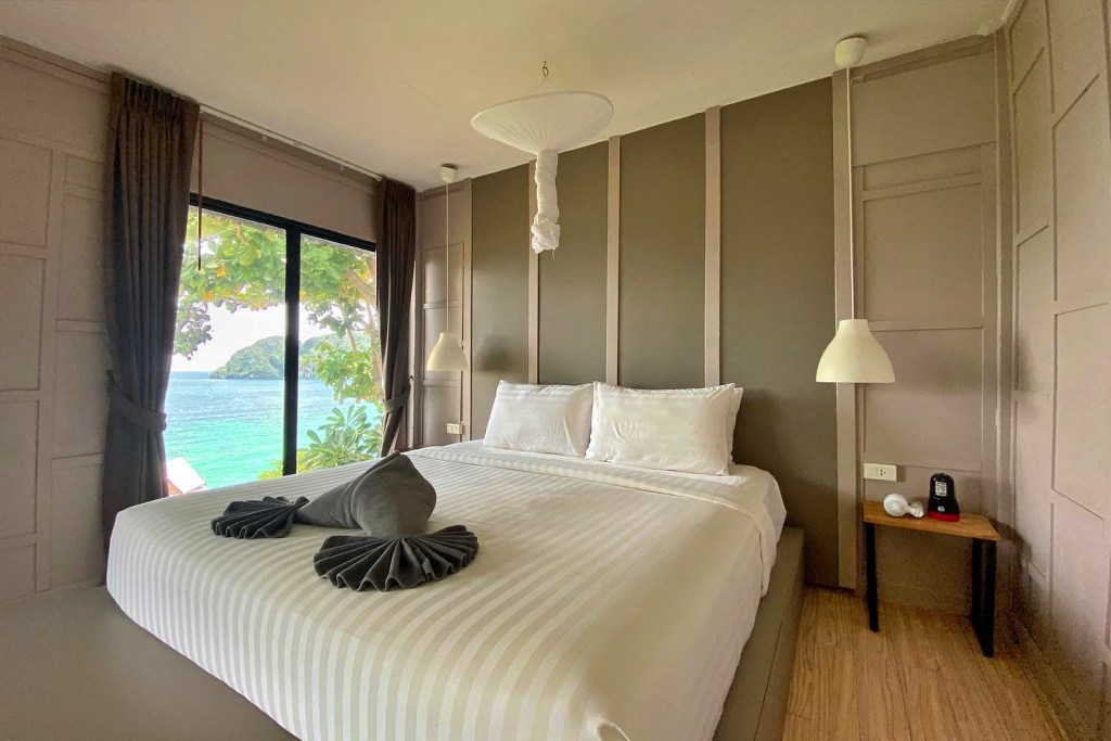 chaokoh phi phi hotel & resort, hip seaview resort @ phi phi, p2 wood loft, phi phi cliff beach resort, phi phi coco beach resort, phi phi harbour view hotel, phi phi island village beach resort, phi phi nice beach hotel hip, phi phi the beach resort, pp mountain beach resort, pp princess resort, villa 360 resort and spa, zeavola hotel, ชาวเกาะ พีพี โฮเต็ล แอนด์ รีสอร์ต, ที่พักพีพี, ที่พักพีพี 2024, ที่พักพีพี 2567, ที่พักเกาะพีพี, ที่พักเกาะพีพี 2024, ที่พักเกาะพีพี 2567, ที่พักเกาะพีพี ติดทะเล, ที่พักเกาะพีพี ติดทะเล 2024, ที่พักเกาะพีพี ติดทะเล 2567, ที่พักเกาะพีพี ติดหาด, ที่พักเกาะพีพีดอน, พาราไดส์ รีสอร์ท พีพี, พี2 วูดลอฟต์, พีพี ปรินเซส รีสอร์ท, พีพี ลองบีช รีสอร์ท แอนด์ วิลล่า, พีพี ฮาร์เบอร์วิว โฮเต็ล, พีพี เดอะ บีช รีสอร์ท, พีพี เมาน์เท็น บีช รีสอร์ท, พีพี โคโค่ บีช รีสอร์ท, พีพี ไนซ์ บีช โฮเต็ล ฮิป, พีพี ไอส์แลนด์ วิลเลจ บีช รีสอร์ท, พีพีคลิฟ บีช รีสอร์ท, วิลล่า 360 รีสอร์ท แอนด์ สปา, ฮิปซีวิวรีสอร์ทแอทพีพี, เกาะพีพี, เกาะพีพีดอน, โรงแรมซีโวล่า, top 15+ ที่พักเกาะพีพี [กรกฎาคม 2024] ติดทะเล วิวสวย จังหวัดกระบี่