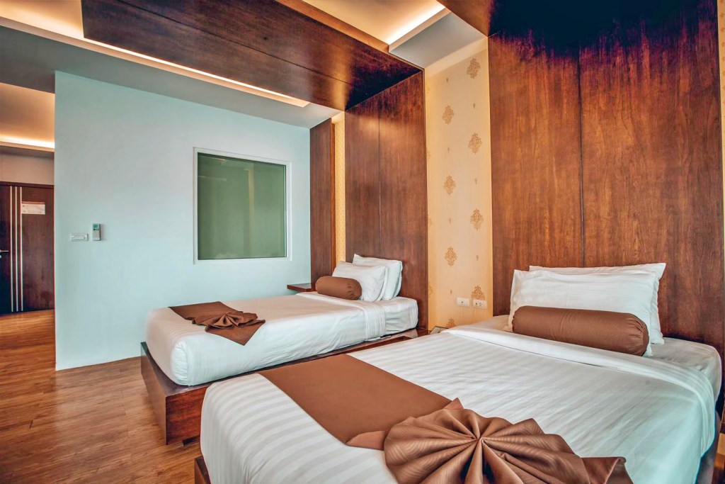 chaokoh phi phi hotel & resort, hip seaview resort @ phi phi, p2 wood loft, phi phi cliff beach resort, phi phi coco beach resort, phi phi harbour view hotel, phi phi island village beach resort, phi phi nice beach hotel hip, phi phi the beach resort, pp mountain beach resort, pp princess resort, villa 360 resort and spa, zeavola hotel, ชาวเกาะ พีพี โฮเต็ล แอนด์ รีสอร์ต, ที่พักพีพี, ที่พักพีพี 2024, ที่พักพีพี 2567, ที่พักเกาะพีพี, ที่พักเกาะพีพี 2024, ที่พักเกาะพีพี 2567, ที่พักเกาะพีพี ติดทะเล, ที่พักเกาะพีพี ติดทะเล 2024, ที่พักเกาะพีพี ติดทะเล 2567, ที่พักเกาะพีพี ติดหาด, ที่พักเกาะพีพีดอน, พาราไดส์ รีสอร์ท พีพี, พี2 วูดลอฟต์, พีพี ปรินเซส รีสอร์ท, พีพี ลองบีช รีสอร์ท แอนด์ วิลล่า, พีพี ฮาร์เบอร์วิว โฮเต็ล, พีพี เดอะ บีช รีสอร์ท, พีพี เมาน์เท็น บีช รีสอร์ท, พีพี โคโค่ บีช รีสอร์ท, พีพี ไนซ์ บีช โฮเต็ล ฮิป, พีพี ไอส์แลนด์ วิลเลจ บีช รีสอร์ท, พีพีคลิฟ บีช รีสอร์ท, วิลล่า 360 รีสอร์ท แอนด์ สปา, ฮิปซีวิวรีสอร์ทแอทพีพี, เกาะพีพี, เกาะพีพีดอน, โรงแรมซีโวล่า, top 15+ ที่พักเกาะพีพี [กรกฎาคม 2024] ติดทะเล วิวสวย จังหวัดกระบี่