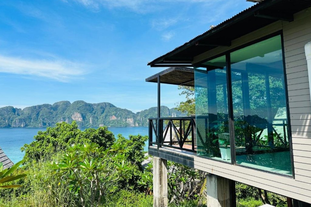 chaokoh phi phi hotel & resort, hip seaview resort @ phi phi, p2 wood loft, phi phi cliff beach resort, phi phi coco beach resort, phi phi harbour view hotel, phi phi island village beach resort, phi phi nice beach hotel hip, phi phi the beach resort, pp mountain beach resort, pp princess resort, villa 360 resort and spa, zeavola hotel, ชาวเกาะ พีพี โฮเต็ล แอนด์ รีสอร์ต, ที่พักพีพี, ที่พักพีพี 2024, ที่พักพีพี 2567, ที่พักเกาะพีพี, ที่พักเกาะพีพี 2024, ที่พักเกาะพีพี 2567, ที่พักเกาะพีพี ติดทะเล, ที่พักเกาะพีพี ติดทะเล 2024, ที่พักเกาะพีพี ติดทะเล 2567, ที่พักเกาะพีพี ติดหาด, ที่พักเกาะพีพีดอน, พาราไดส์ รีสอร์ท พีพี, พี2 วูดลอฟต์, พีพี ปรินเซส รีสอร์ท, พีพี ลองบีช รีสอร์ท แอนด์ วิลล่า, พีพี ฮาร์เบอร์วิว โฮเต็ล, พีพี เดอะ บีช รีสอร์ท, พีพี เมาน์เท็น บีช รีสอร์ท, พีพี โคโค่ บีช รีสอร์ท, พีพี ไนซ์ บีช โฮเต็ล ฮิป, พีพี ไอส์แลนด์ วิลเลจ บีช รีสอร์ท, พีพีคลิฟ บีช รีสอร์ท, วิลล่า 360 รีสอร์ท แอนด์ สปา, ฮิปซีวิวรีสอร์ทแอทพีพี, เกาะพีพี, เกาะพีพีดอน, โรงแรมซีโวล่า, top 15+ ที่พักเกาะพีพี [กรกฎาคม 2024] ติดทะเล วิวสวย จังหวัดกระบี่