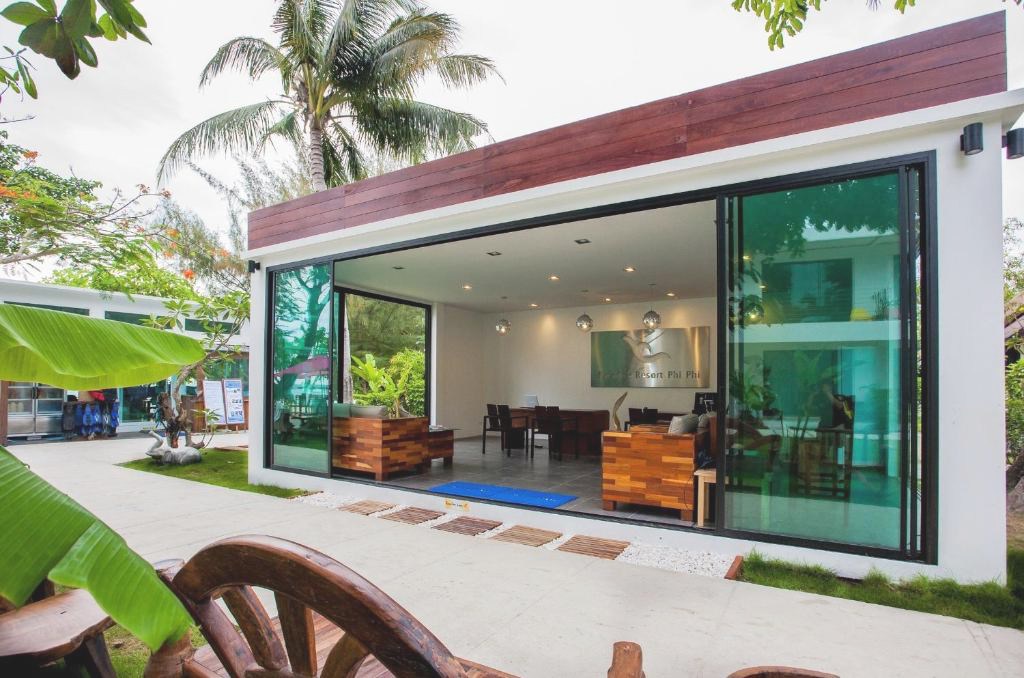 chaokoh phi phi hotel & resort, hip seaview resort @ phi phi, p2 wood loft, phi phi cliff beach resort, phi phi coco beach resort, phi phi harbour view hotel, phi phi island village beach resort, phi phi nice beach hotel hip, phi phi the beach resort, pp mountain beach resort, pp princess resort, villa 360 resort and spa, zeavola hotel, ชาวเกาะ พีพี โฮเต็ล แอนด์ รีสอร์ต, ที่พักพีพี, ที่พักพีพี 2024, ที่พักพีพี 2567, ที่พักเกาะพีพี, ที่พักเกาะพีพี 2024, ที่พักเกาะพีพี 2567, ที่พักเกาะพีพี ติดทะเล, ที่พักเกาะพีพี ติดทะเล 2024, ที่พักเกาะพีพี ติดทะเล 2567, ที่พักเกาะพีพี ติดหาด, ที่พักเกาะพีพีดอน, พาราไดส์ รีสอร์ท พีพี, พี2 วูดลอฟต์, พีพี ปรินเซส รีสอร์ท, พีพี ลองบีช รีสอร์ท แอนด์ วิลล่า, พีพี ฮาร์เบอร์วิว โฮเต็ล, พีพี เดอะ บีช รีสอร์ท, พีพี เมาน์เท็น บีช รีสอร์ท, พีพี โคโค่ บีช รีสอร์ท, พีพี ไนซ์ บีช โฮเต็ล ฮิป, พีพี ไอส์แลนด์ วิลเลจ บีช รีสอร์ท, พีพีคลิฟ บีช รีสอร์ท, วิลล่า 360 รีสอร์ท แอนด์ สปา, ฮิปซีวิวรีสอร์ทแอทพีพี, เกาะพีพี, เกาะพีพีดอน, โรงแรมซีโวล่า, top 15+ ที่พักเกาะพีพี [กรกฎาคม 2024] ติดทะเล วิวสวย จังหวัดกระบี่