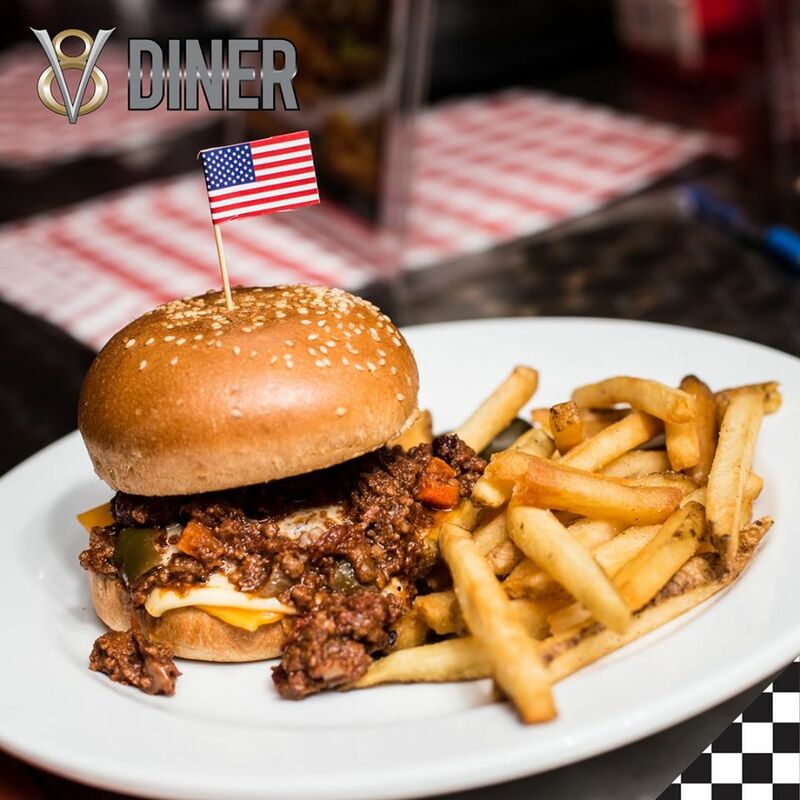 top 10+ ร้านอาหารอเมริกัน เบอร์เกอร์ชีสเยิ้มไส้ทะลัก สเต็กเนื้อนุ่มชุ่มฉ่ำในย่านสุขุมวิท