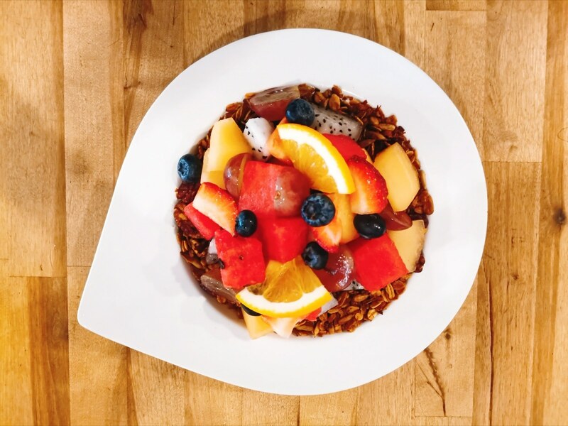 top 10+ ร้านอาหารอเมริกัน เบอร์เกอร์ชีสเยิ้มไส้ทะลัก สเต็กเนื้อนุ่มชุ่มฉ่ำในย่านสุขุมวิท