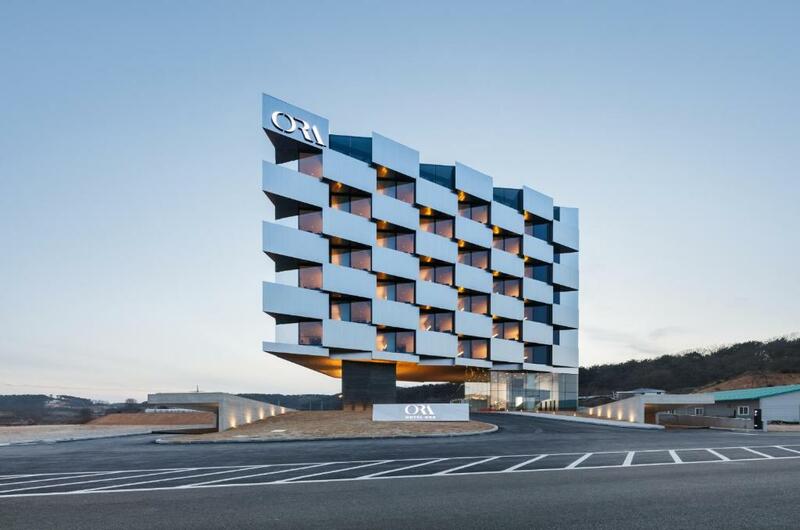 จองที่พักเกาหลี เว็บไหนดี, ที่พักสนามบินอินชอน, ที่พักอินชอน 2024, ที่พักอินชอน 2567, ที่พักใกล้สนามบินอินชอน 2567, ที่พักในสนามบินอินชอน, โรงแรมใกล้สนามบินอินชอน 2567, โรงแรมใกล้อินชอน, โรงแรมใกล้อินชอน 2024, โรงแรมใกล้อินชอน 2567, โรงแรมในอินชอน, โรงแรมในอินชอน 2565, โรงแรมในอินชอน ปีล่าสุด, โรงแรมในเกาหลีใต้, โรงแรมในเกาหลีใต้ อินชอน, top 15+ ที่พัก อินชอน เกาหลีใต้ [กรกฎาคม 2024] ใกล้สนามบิน เดินทางง่าย