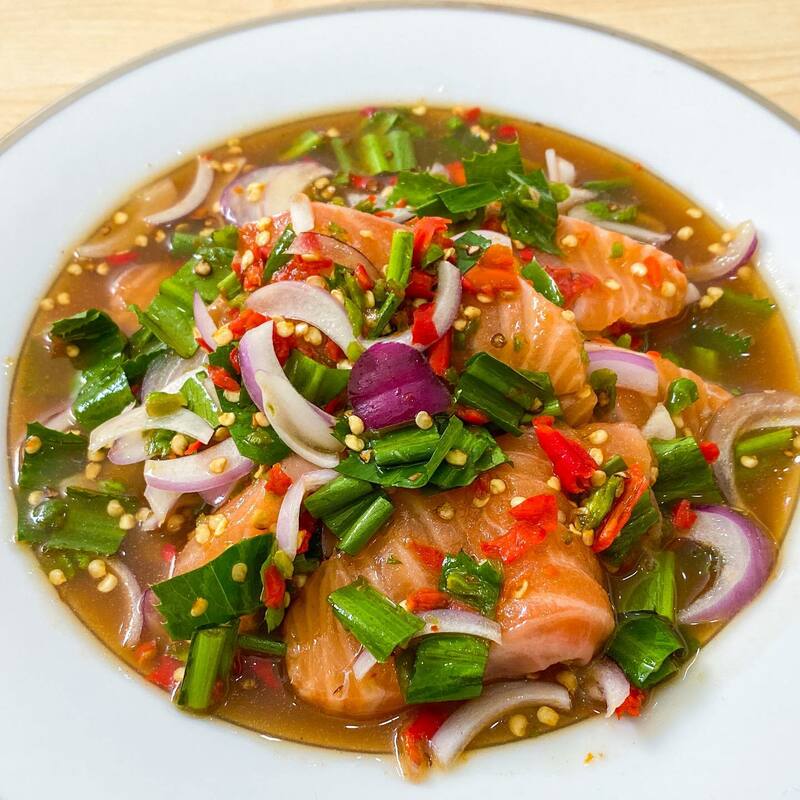 ร้านยำต่อคิว! :: รวมร้านยำแซ่บๆ เด็ดๆ ที่ต้องมีความอดทน ต้องต่อคิว #รับประกันความแซ่บ!!