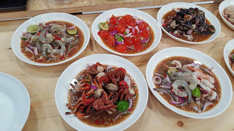 ร้านยำต่อคิว! :: รวมร้านยำแซ่บๆ เด็ดๆ ที่ต้องมีความอดทน ต้องต่อคิว #รับประกันความแซ่บ!!