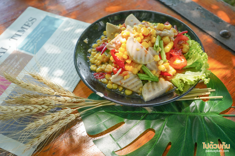 คาเฟ่ปทุมธานี, ณิชรมย์ คาเฟ่, คาเฟ่ลำลูกกา, คาเฟ่ลำลูกกาคลอง 5, ณิชรมย์ คาเฟ่สีเขียวริมทุ่งนา อาหารอร่อย