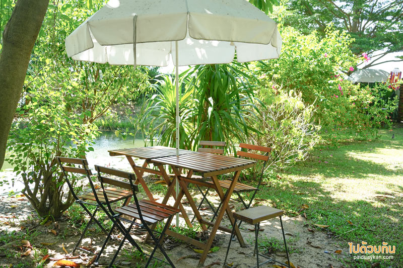 คาเฟ่ปทุมธานี, ณิชรมย์ คาเฟ่, คาเฟ่ลำลูกกา, คาเฟ่ลำลูกกาคลอง 5, ณิชรมย์ คาเฟ่สีเขียวริมทุ่งนา อาหารอร่อย