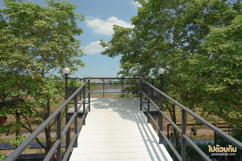 คาเฟ่ปทุมธานี, ณิชรมย์ คาเฟ่, คาเฟ่ลำลูกกา, คาเฟ่ลำลูกกาคลอง 5, ณิชรมย์ คาเฟ่สีเขียวริมทุ่งนา อาหารอร่อย