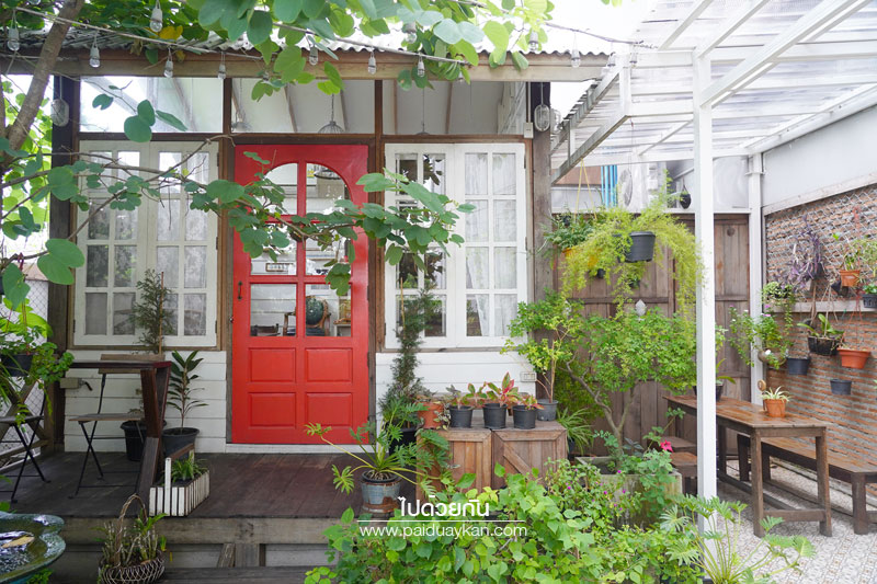 once upon a tree cafe เสรีไทย, ร้านกาแฟเสรีไทย, คาเฟ่เสรีไทย, once upon a tree cafe  คาเฟ่อบอุ่น สไตล์บ้านชนบทอังกฤษ