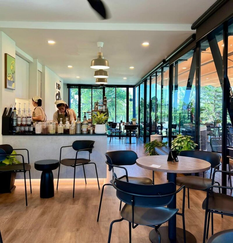 1d+ day artist, air space, air space hua hin, bamp beach & cafe, bamp cafe, bella costa, bonnie on the beach, coco & coff, drip rim lay, drip rim lay huahin, eureka beach cafe, eureka nitro coffee, iko camp & cafe, matapita, matapita cafe, memory house cafe, memory house cafe huahin, molley coffee stand, oneddayartist, pineapple surf club, rimpha chomview, s&039;more cafe, skoop beach café, sugar bloom, the moment cafe and craft, tumlay cafe & bar, tumlay cafe & bar huahin, turtle bay, turtle bay hua hin, คาเฟ่หัวหิน, คาเฟ่หัวหิน 2023, คาเฟ่หัวหิน 2024, คาเฟ่หัวหิน 2566, คาเฟ่หัวหิน 2567, คาเฟ่ใกล้ฉัน, ชูก้าบลูม คาเฟ่, บ้านใกล้วัง, บ้านใกล้วัง หัวหิน, ประจวบคีรีขันธ์ คาเฟ่, ยูเรก้าบีชคาเฟ่, ร้านอาหารไทย หัวหิน, ริมผาชมวิว, วังไกลกังวล, หัวหิน, หัวหิน 2024, อีโก้ แคมป์ แอนด์ คาเฟ่, เซิร์ฟคลับ หัวหิน, เดอะโมเม้นคาเฟ่, เมมโมรี่เฮ้าส์, โรงแรม veranda, top 20+ คาเฟ่หัวหิน [กรกฎาคม 2024] นั่งจิบกาแฟเย็น ๆ รับลมริมทะเลฟิน ๆ พร้อมมุมถ่ายรูปสุดจึ้ง!