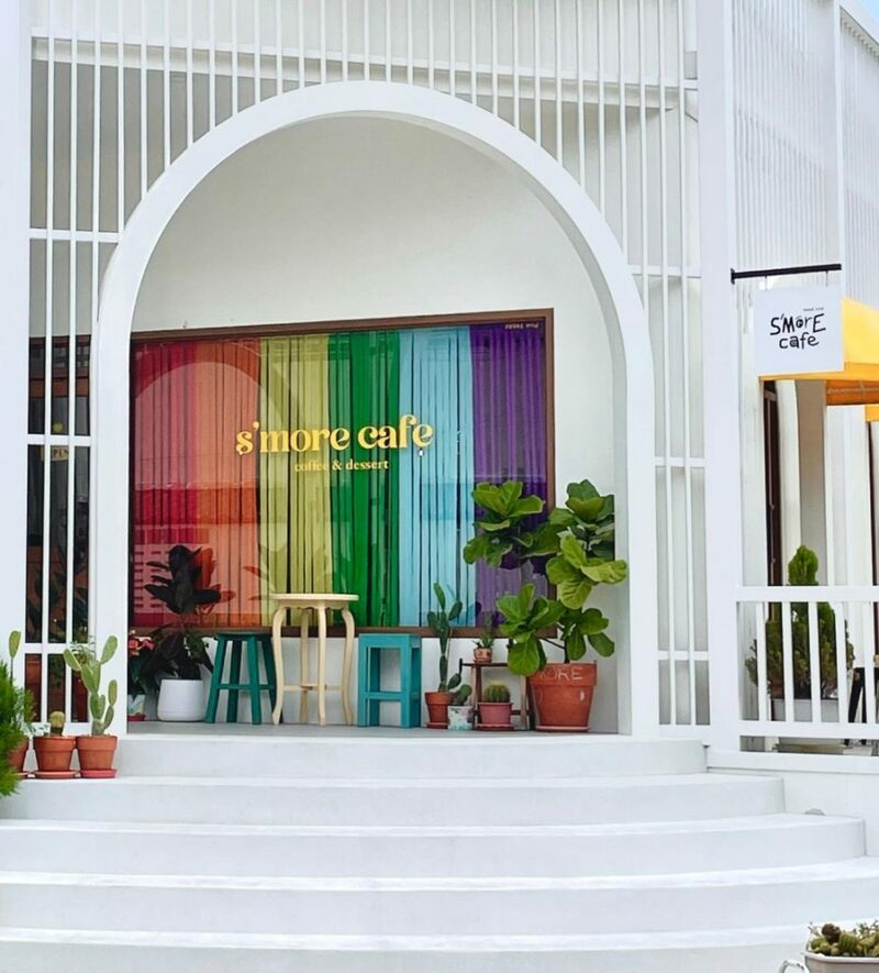 1d+ day artist, air space, air space hua hin, bamp beach & cafe, bamp cafe, bella costa, bonnie on the beach, coco & coff, drip rim lay, drip rim lay huahin, eureka beach cafe, eureka nitro coffee, iko camp & cafe, matapita, matapita cafe, memory house cafe, memory house cafe huahin, molley coffee stand, oneddayartist, pineapple surf club, rimpha chomview, s&039;more cafe, skoop beach café, sugar bloom, the moment cafe and craft, tumlay cafe & bar, tumlay cafe & bar huahin, turtle bay, turtle bay hua hin, คาเฟ่หัวหิน, คาเฟ่หัวหิน 2023, คาเฟ่หัวหิน 2024, คาเฟ่หัวหิน 2566, คาเฟ่หัวหิน 2567, คาเฟ่ใกล้ฉัน, ชูก้าบลูม คาเฟ่, บ้านใกล้วัง, บ้านใกล้วัง หัวหิน, ประจวบคีรีขันธ์ คาเฟ่, ยูเรก้าบีชคาเฟ่, ร้านอาหารไทย หัวหิน, ริมผาชมวิว, วังไกลกังวล, หัวหิน, หัวหิน 2024, อีโก้ แคมป์ แอนด์ คาเฟ่, เซิร์ฟคลับ หัวหิน, เดอะโมเม้นคาเฟ่, เมมโมรี่เฮ้าส์, โรงแรม veranda, top 20+ คาเฟ่หัวหิน [กรกฎาคม 2024] นั่งจิบกาแฟเย็น ๆ รับลมริมทะเลฟิน ๆ พร้อมมุมถ่ายรูปสุดจึ้ง!