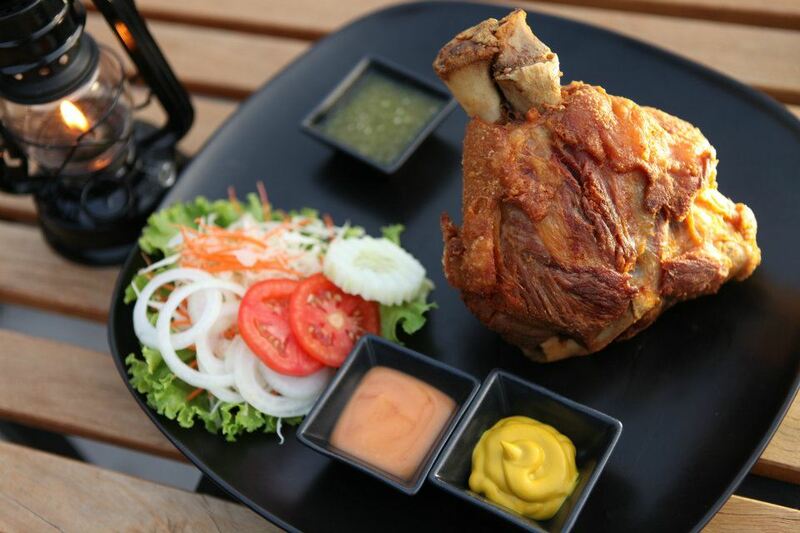 top 10+ ร้านน่านั่งย่านข้าวสาร เหมาะ hangout กับเพื่อนรู้ใจ พิกัดนี้สายปาร์ตี้ไม่ควรพลาด