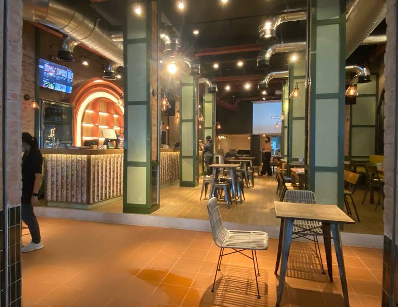 top 10+ ร้านน่านั่งย่านข้าวสาร เหมาะ hangout กับเพื่อนรู้ใจ พิกัดนี้สายปาร์ตี้ไม่ควรพลาด