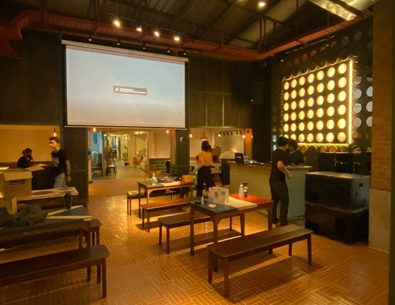 top 10+ ร้านน่านั่งย่านข้าวสาร เหมาะ hangout กับเพื่อนรู้ใจ พิกัดนี้สายปาร์ตี้ไม่ควรพลาด