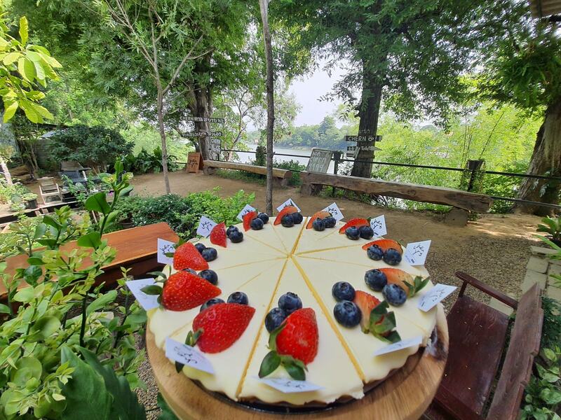 top 15+ คาเฟ่กาญจนบุรี บรรยากาศสุดชิลวิวนางฟ้า มากี่ครั้งก็ไม่มีหมด passion!