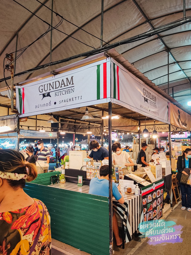 รวม 12 ตลาดนัดกลางคืน แหล่งกิน แหล่งชิม แหล่งช็อปแบบสุดฟินยามค่ำคืน!