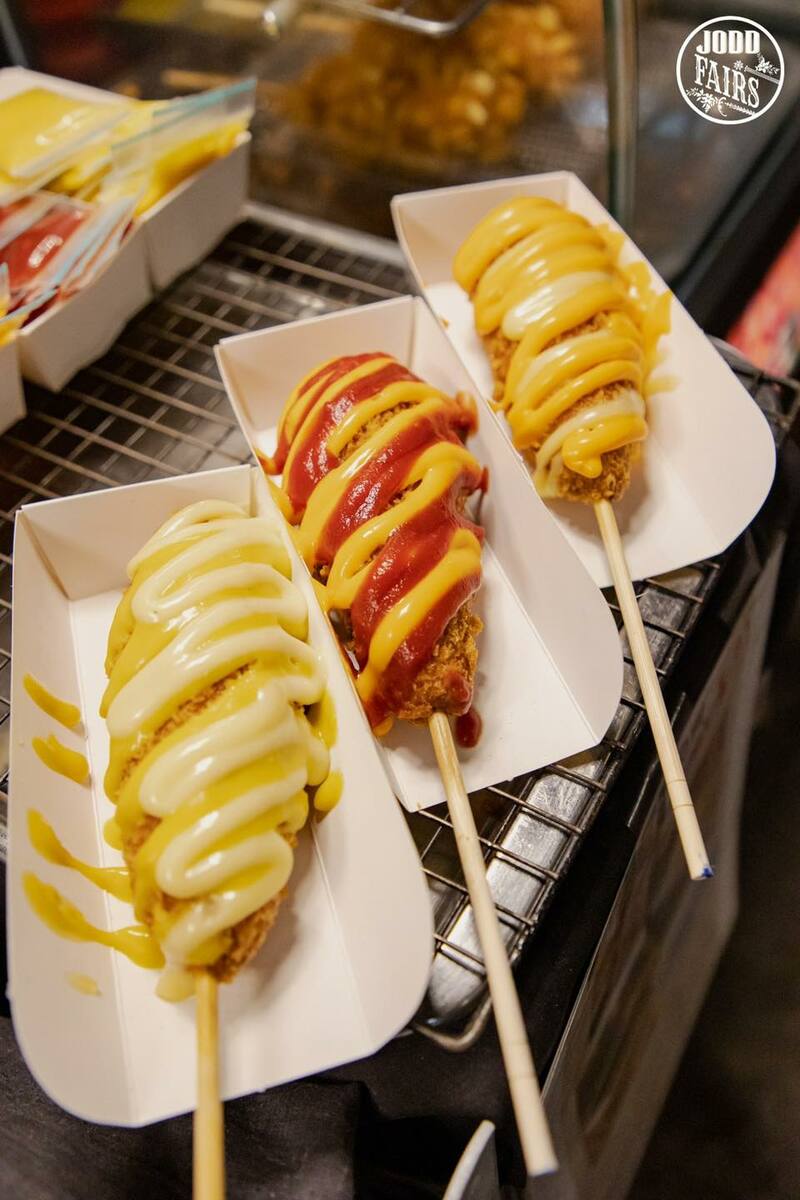 รวม 12 ตลาดนัดกลางคืน แหล่งกิน แหล่งชิม แหล่งช็อปแบบสุดฟินยามค่ำคืน!