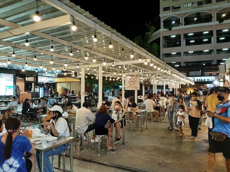 รวม 12 ตลาดนัดกลางคืน แหล่งกิน แหล่งชิม แหล่งช็อปแบบสุดฟินยามค่ำคืน!