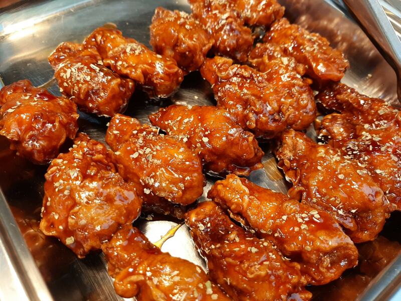 รวม 12 ตลาดนัดกลางคืน แหล่งกิน แหล่งชิม แหล่งช็อปแบบสุดฟินยามค่ำคืน!