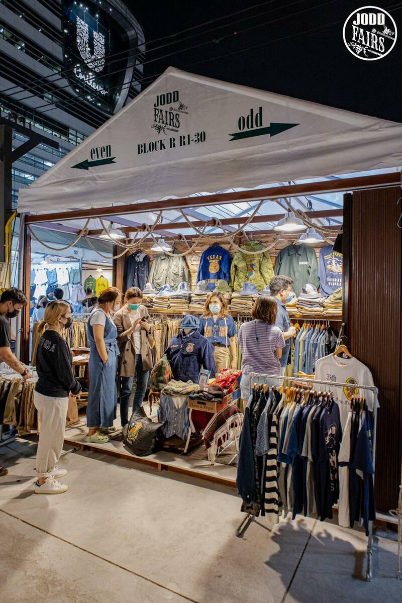 รวม 12 ตลาดนัดกลางคืน แหล่งกิน แหล่งชิม แหล่งช็อปแบบสุดฟินยามค่ำคืน!