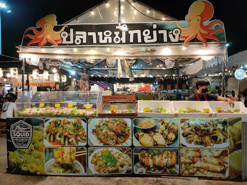 รวม 12 ตลาดนัดกลางคืน แหล่งกิน แหล่งชิม แหล่งช็อปแบบสุดฟินยามค่ำคืน!