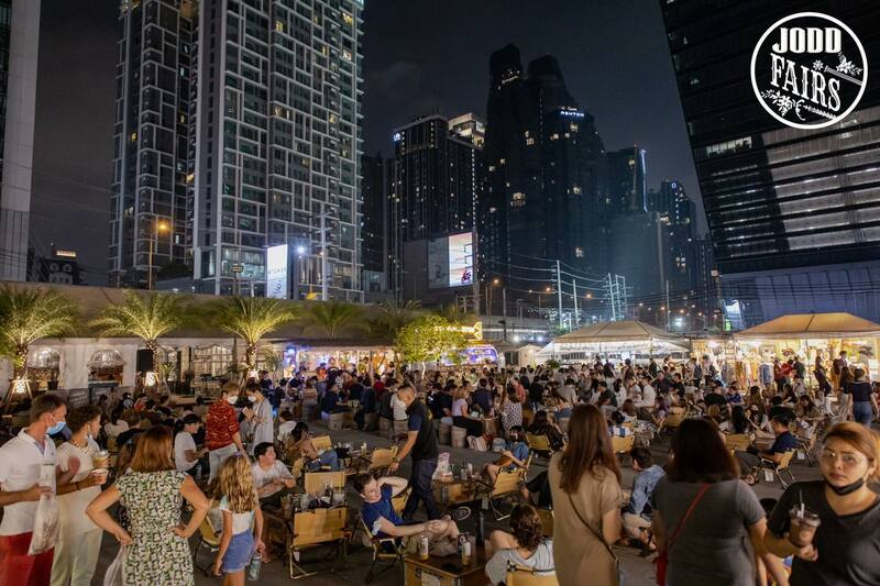 รวม 12 ตลาดนัดกลางคืน แหล่งกิน แหล่งชิม แหล่งช็อปแบบสุดฟินยามค่ำคืน!