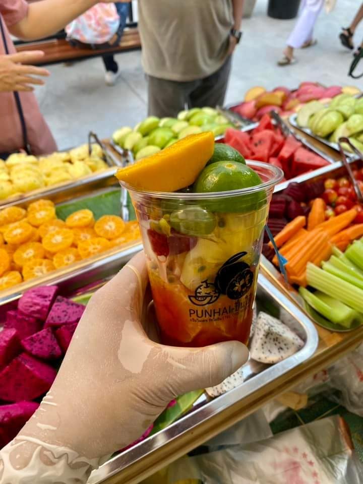 รวม 12 ตลาดนัดกลางคืน แหล่งกิน แหล่งชิม แหล่งช็อปแบบสุดฟินยามค่ำคืน!