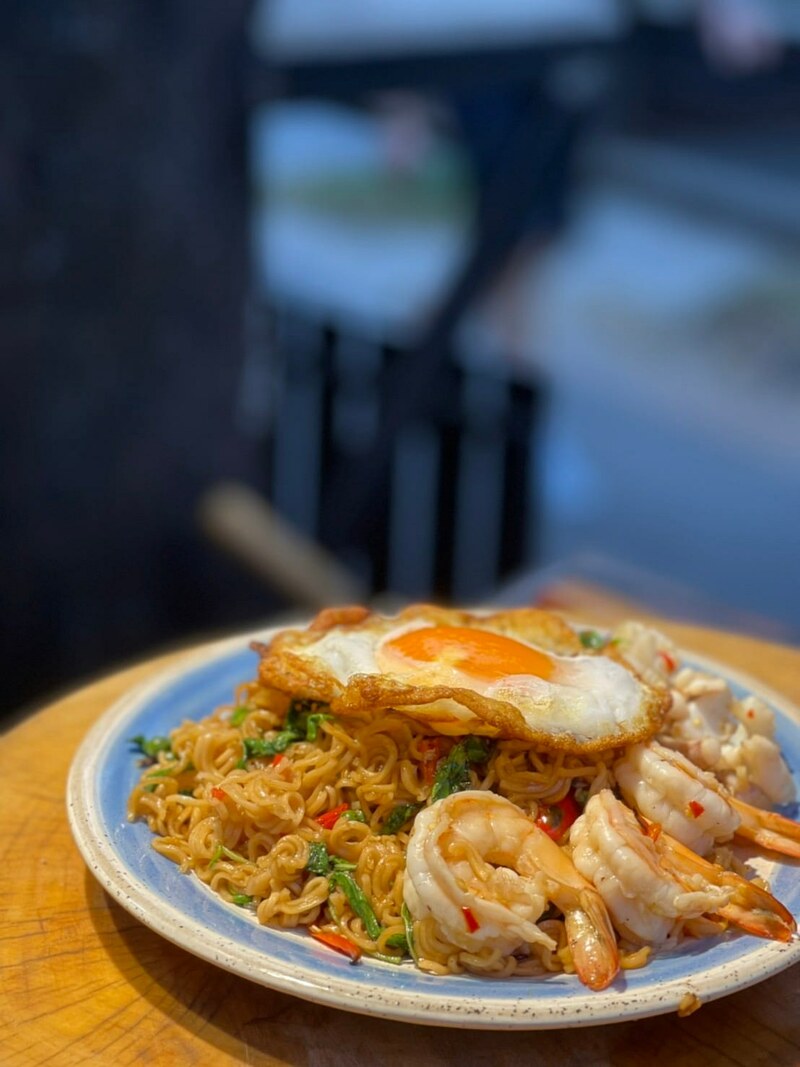 รวม 12 ตลาดนัดกลางคืน แหล่งกิน แหล่งชิม แหล่งช็อปแบบสุดฟินยามค่ำคืน!