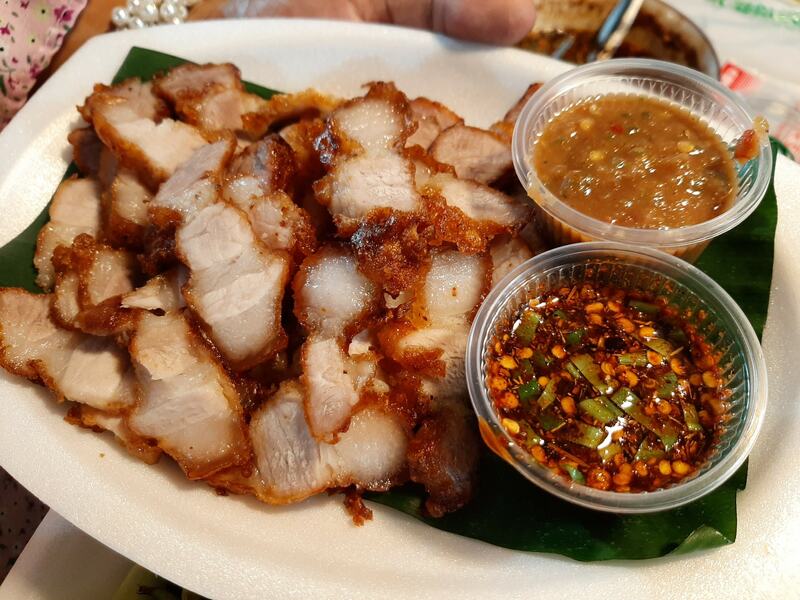 รวม 12 ตลาดนัดกลางคืน แหล่งกิน แหล่งชิม แหล่งช็อปแบบสุดฟินยามค่ำคืน!