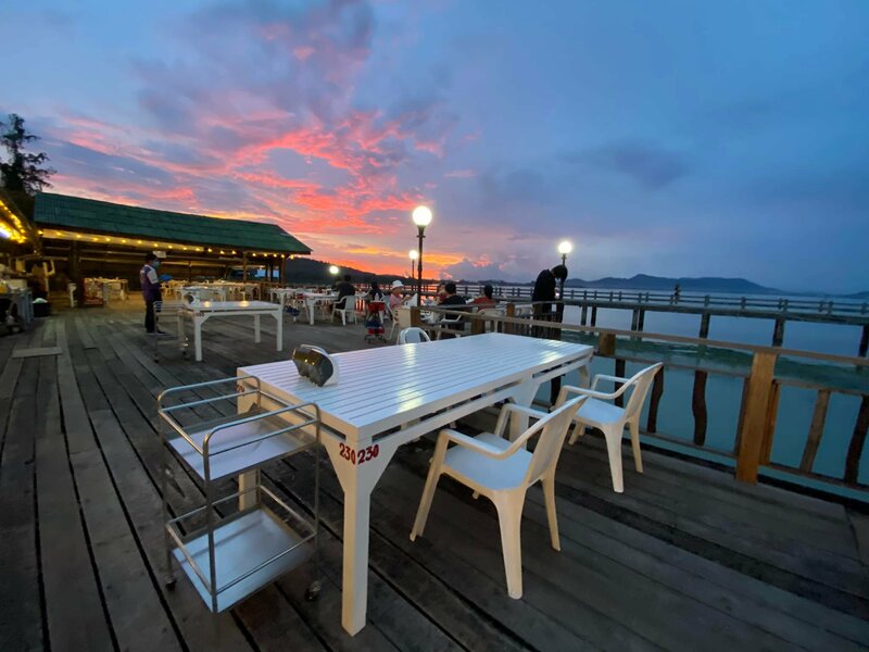 รวมร้านอาหารภูเก็ต 2567 ร้านอร่อย ร้านดัง ร้านอาหารเก่าแก่ ที่เมื่อไปภูเก็ตแล้วต้องแวะ!!