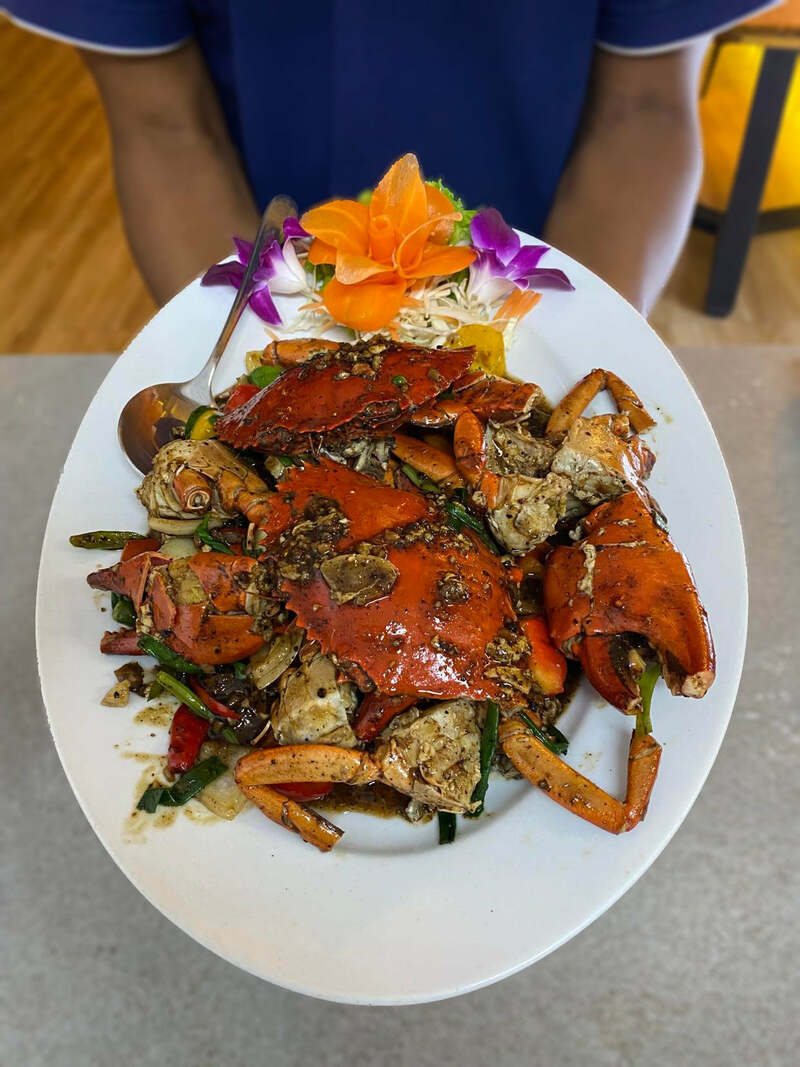 รวมร้านอาหารภูเก็ต 2567 ร้านอร่อย ร้านดัง ร้านอาหารเก่าแก่ ที่เมื่อไปภูเก็ตแล้วต้องแวะ!!