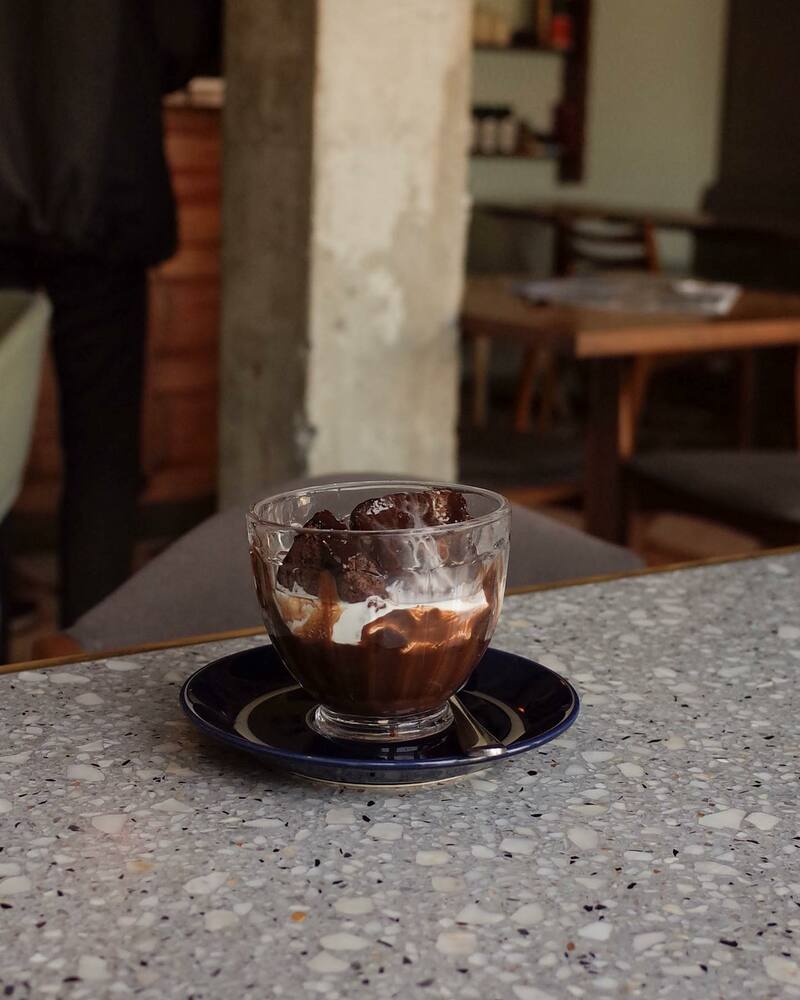 top 10+ คาเฟ่อารีย์ เน้นถ่ายรูปสวย บรรยากาศดีใกล้รถไฟฟ้า bts อารีย์