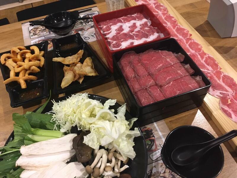 top 9+ ร้านบุฟเฟ่ต์ย่านสยามราคาไม่เเพง อิ่มคุมงบ 300 บาท++