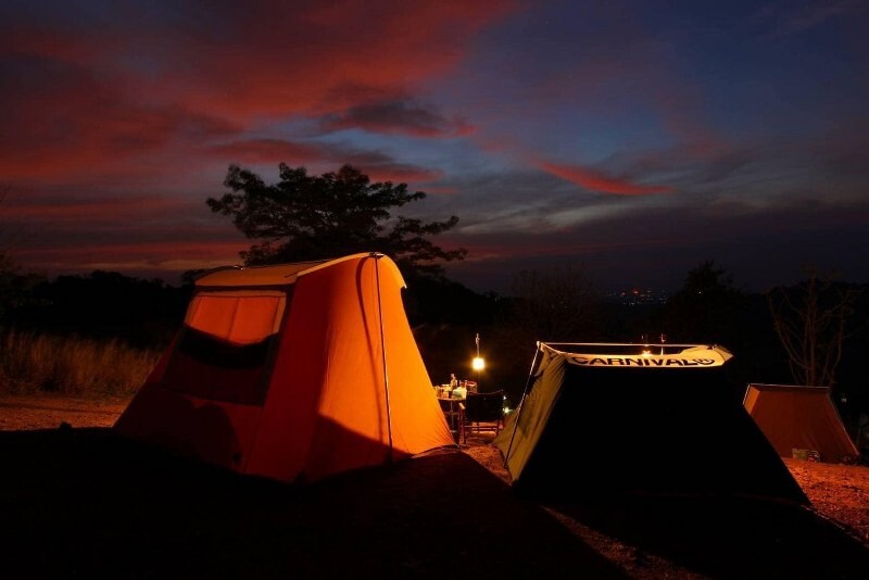 สระบุรี, top 10+ ลานกางเต็นท์สระบุรี 2567 มวกเหล็ก แก่งคอย ชะอม ริมน้ำ วิวภูเขา เอกชน